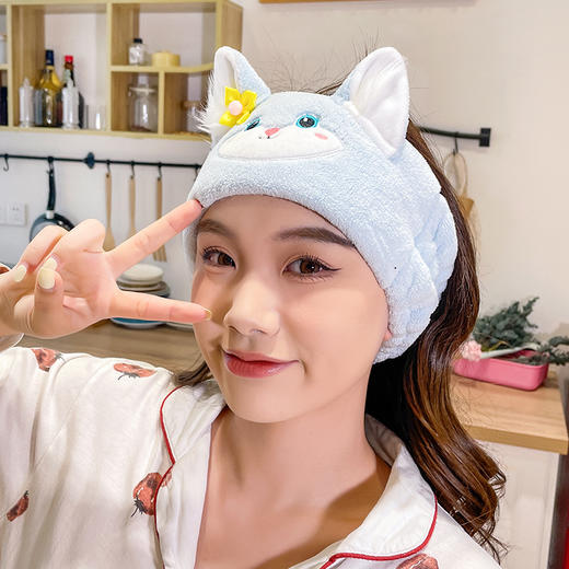 【女神洗脸神器，时尚发饰】甜美萌妹送上宝贝，洗脸束发利多变，憨憨猫咪网红爆款，化妆必备，毛绒头箍俏皮又甜美 直播发饰，款式百变，宽边发带展现女生独特魅力，让你的头发造型更有个性！ 商品图2