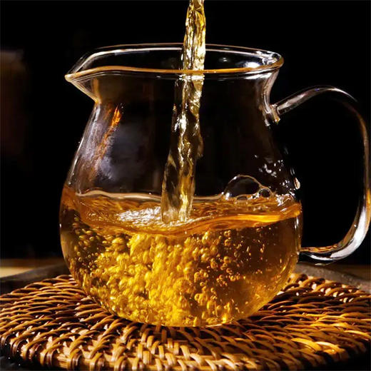 吉顺号普洱茶 2023年《曼松贡茶》生茶饼357克 商品图5