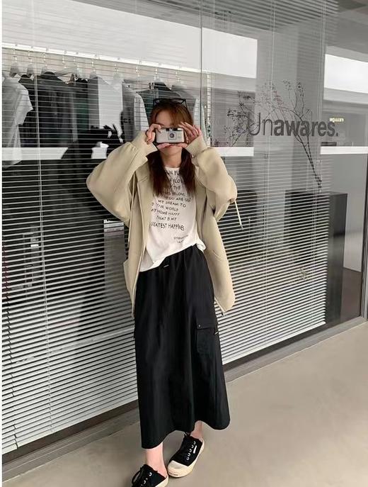 老米优品/出新色啦🎈韩代同款《帅气复古工装风大口袋半身裙》韩里韩气，简单穿搭都好看的工装裙！Q230919A 商品图3