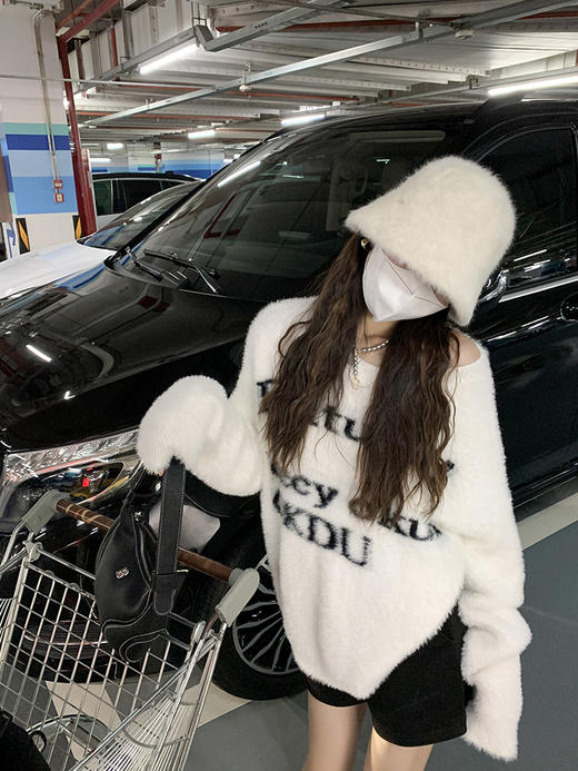 <曾小咸推荐>  【白茶甜绒】马海毛白色毛衣 商品图2