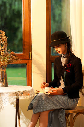 逸红颜明月优选#<爆款三团>『晚盈』让人无法抗拒的立体马蹄莲针织开衫，千金归来既视感！