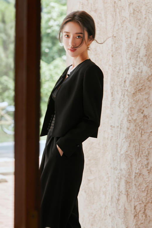 IWY/扶摇系列 秋季设计感国风盘扣短外套高腰宽松阔腿裤 FYC205+FYP205 商品图4