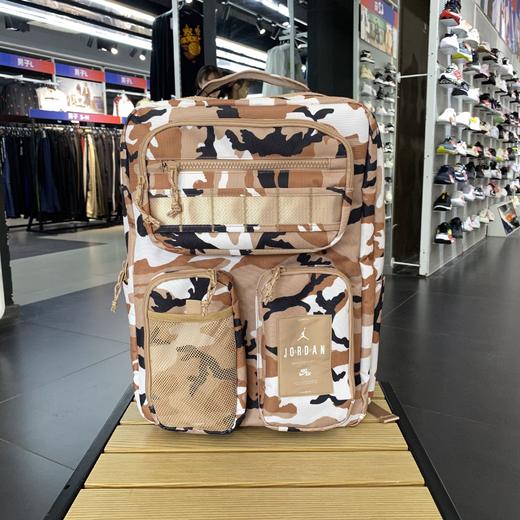 耐克（NIKE）双肩包男女新款印花系列户外登山包出行大容量背包休闲书包运动包 JD2333032AD-002 商品图0
