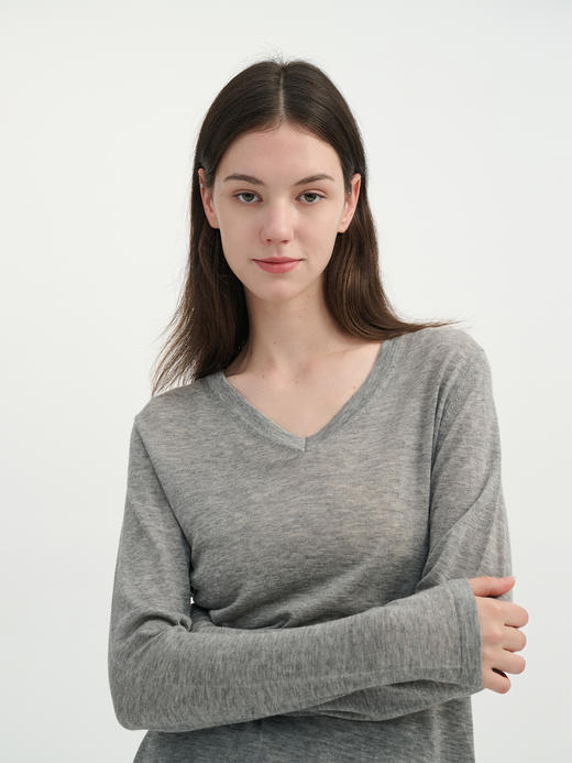 MAISON CECILE四色/水溶羊毛超亲肤软糯V领打底针织上衣 商品图0