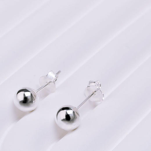 小银豆耳钉 商品图4