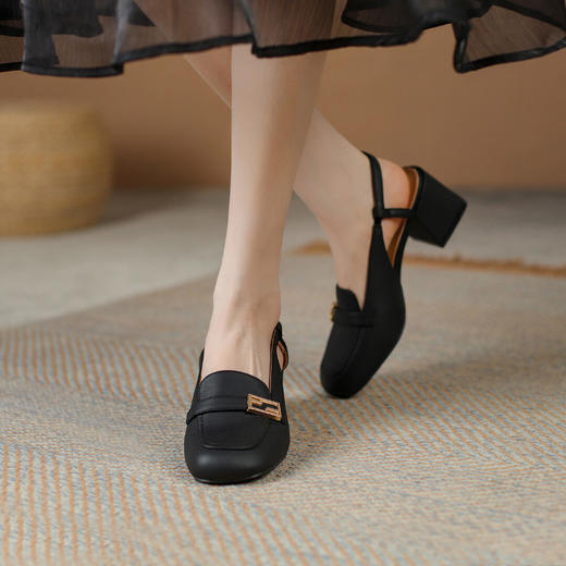 品质好货| Safiya索菲娅2023新款浅口粗跟后中空凉鞋 SF31115766 商品图8