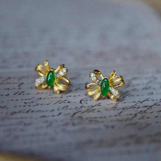 龢盒原创 18k金镶钻翡翠蝴蝶结耳钉 商品图1