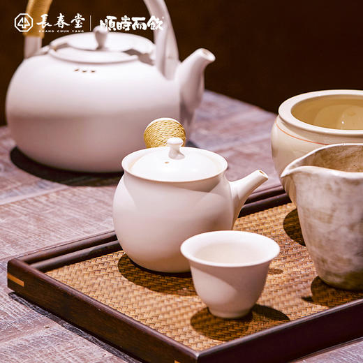 顺时而饮 | 侧把小壶 复古简约 可用明火/炭火/电陶炉（白色 深褐色 ） 商品图2
