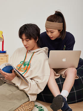 OADB/A21429A001/chillin联名款卫衣