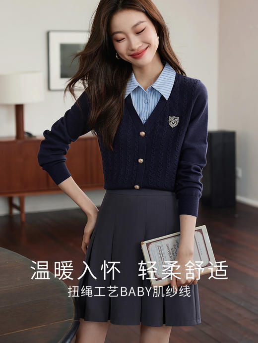 【专属特惠】熙世界学院风假两件针织衫女秋新款高级感长袖衬衫领拼接毛衫上衣 商品图0