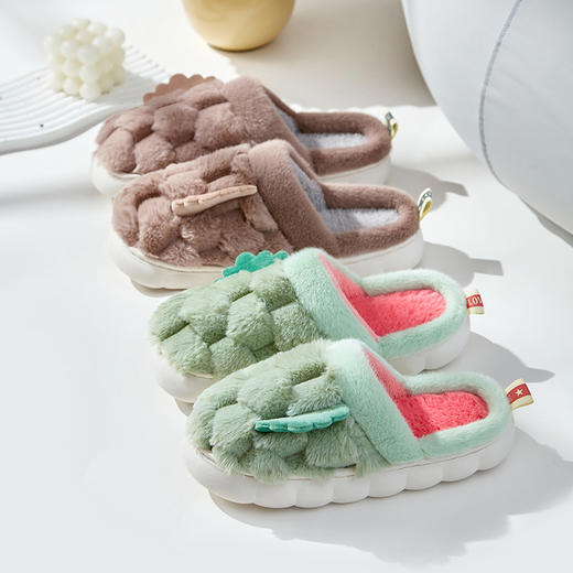 「五款配色」新款小翅膀棉拖鞋 踩屎感金龟绒毛毛拖鞋大白底柔软家居女士 商品图3