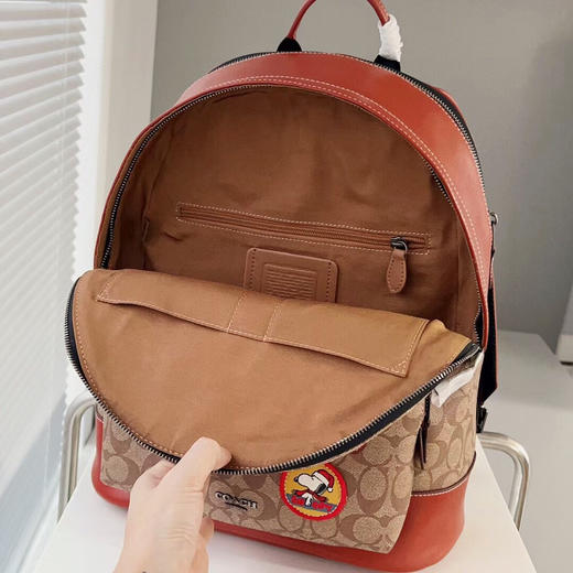 秋冬特惠💰700 蔻驰CE487 11月新品来袭 史努比联名系列双肩背包 商品图7