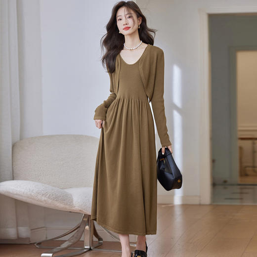 秋装新款，法式气质修身外搭开衫针织连衣裙真两件套装CC-22-8256 商品图0