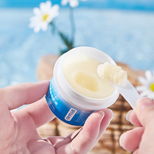 【呵护手足不干裂！凡士林护手倍润霜】拒绝干燥，多重滋润，倍增呵护。莹润倍护，防冻守护，马油膏滋养，脚后跟防干裂防冻莹润倍护膏马油膏足倍护霜护手霜特价清仓 商品图3