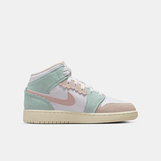 Air Jordan 1 Mid SE (GS) 大童运动童鞋 DZ5361 商品图2