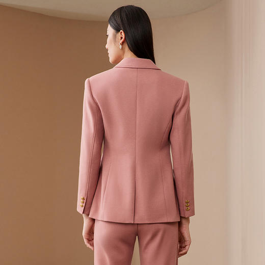 EITIE爱特爱冬季新款保暖翻领洋气显瘦短款毛呢外套6803511 商品图4