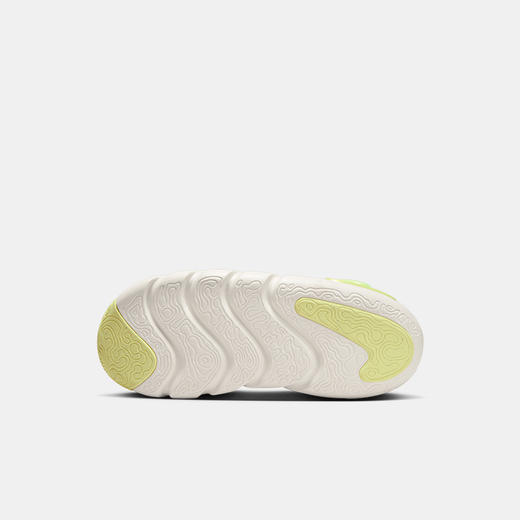Nike Dynamo Go FlyEase (PS) 幼童易穿脱运动童鞋 FB9101 商品图1