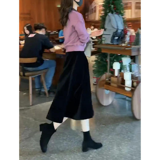 2023新款时尚翻领长袖打底衫+半身裙套装 商品图1