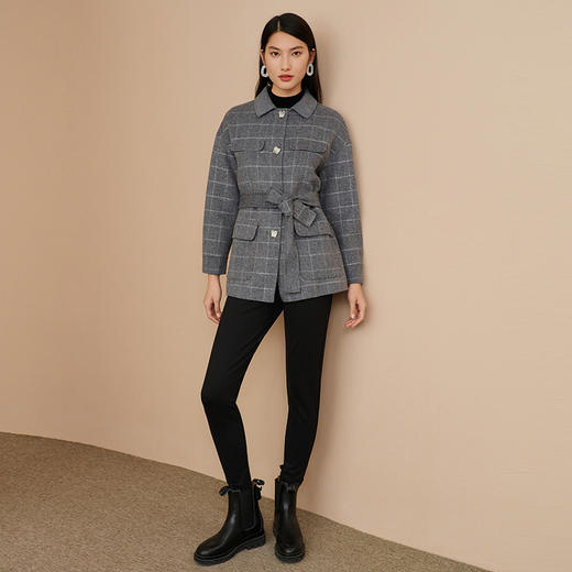 EITIE爱特爱纪冬季款时尚格纹收腰系带显瘦短款毛呢大衣6814518 商品图3
