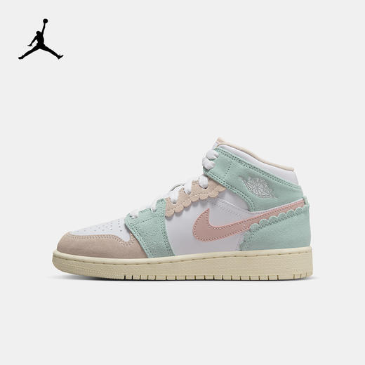Air Jordan 1 Mid SE (GS) 大童运动童鞋 DZ5361 商品图0