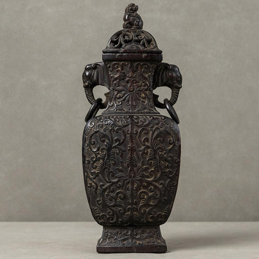 清 红木雕缠枝莲纹象鼻活环耳赏瓶 商品图0