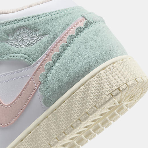 Air Jordan 1 Mid SE (GS) 大童运动童鞋 DZ5361 商品图7