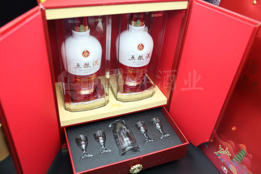 2023年中秋国庆五粮液礼盒500mlx2(空盒+酒具) 商品图3