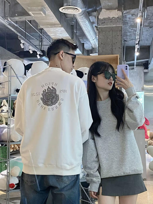 【YW】无忧购秋冬情侣款320g圆领宽松潮流时尚图案卫衣（截单后7天发货）25年清仓捡漏 商品图7