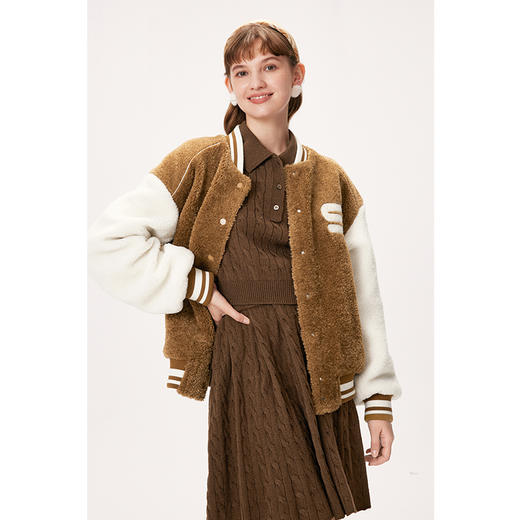 【严选】诗凡黎冬撞色设计字母绣花装饰宽松短款外套SEA110571 商品图4