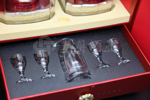 2023年中秋国庆五粮液礼盒500mlx2(空盒+酒具) 商品图2