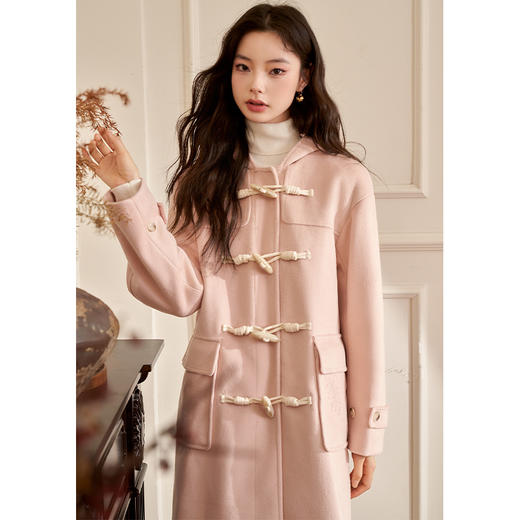 西遇赫本风毛呢外套秋冬新款小众粉色牛角扣大衣连帽外套女D2138677 商品图2