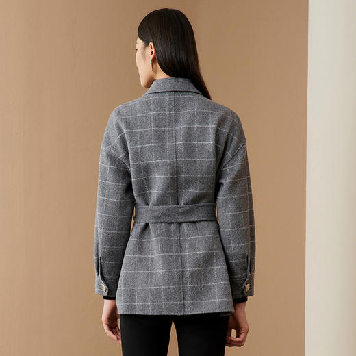 EITIE爱特爱纪冬季款时尚格纹收腰系带显瘦短款毛呢大衣6814518 商品图4