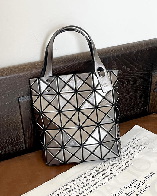 现货 THS 9.23-无 三宅家  金属小方盒 PLATINUM COFFRET单肩包 4色 CQ1286 商品图8