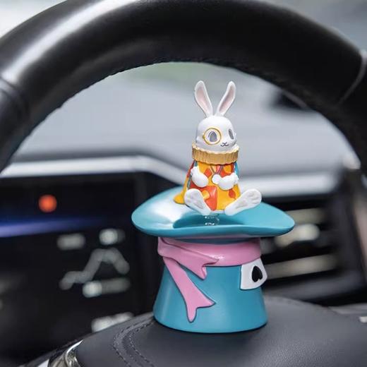 大英博物馆爱丽丝漫游奇境系列 怀表兔车载摇头小摆件 商品图2