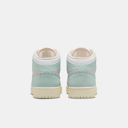 Air Jordan 1 Mid SE (GS) 大童运动童鞋 DZ5361 商品图5