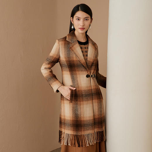 EITIE爱特爱冬季新款时尚复古中长款毛呢大衣6814534 商品图2