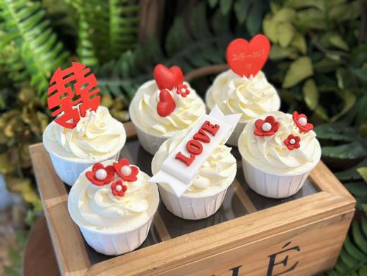 半翻糖订婚结婚蛋糕，希望每个值得纪念的日子，都有你的陪伴，请提前48小时预定 商品图7