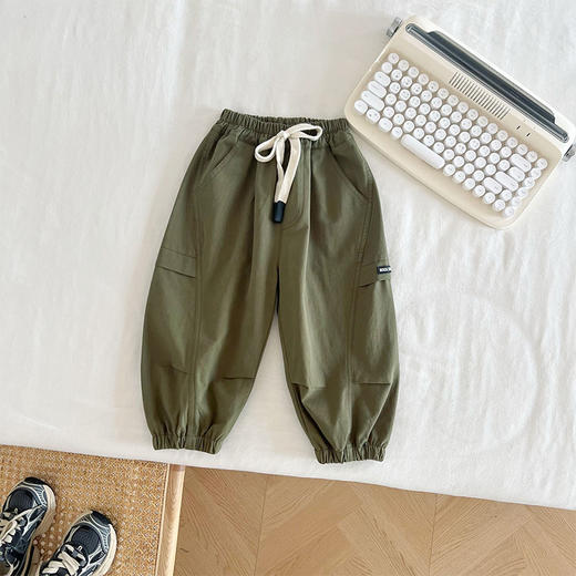 【高品质棉布材料制作，舒适透气！】风之谷2023秋季新款童裤男童帅气工装裤儿童日系百搭棉布休闲裤潮工装裤的设计增加了实用性，可满足孩子们日常穿着的需求 商品图6