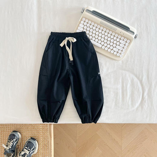 【高品质棉布材料制作，舒适透气！】风之谷2023秋季新款童裤男童帅气工装裤儿童日系百搭棉布休闲裤潮工装裤的设计增加了实用性，可满足孩子们日常穿着的需求 商品图5