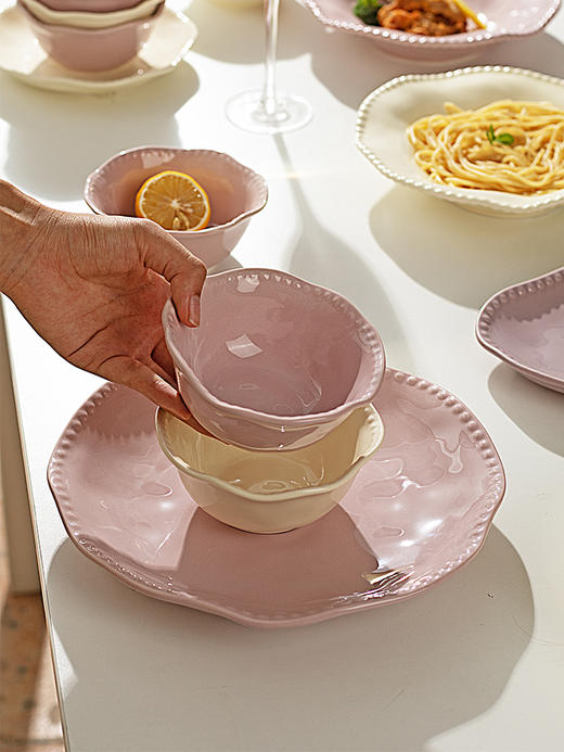 摩登主妇奶油风碗碟餐具家用2023新款高颜值陶瓷面饭碗菜盘鱼盘子 商品图1