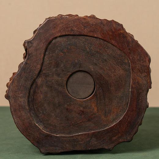 清 黄花梨雕树瘤笔筒 商品图3