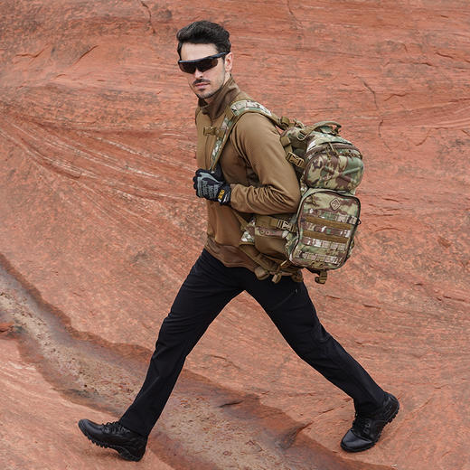 驯龙轻量立领抓绒衣 商品图2