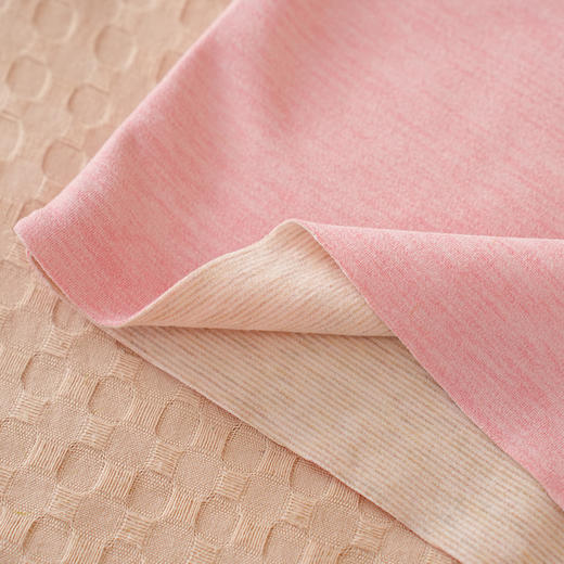 【羊毛蚕丝，一触即热的温暖】儿童羊毛蚕丝保暖内衣中高领男女童睡衣家居加厚宝宝秋衣秋裤套装优异的透气性和柔软度，让孩子们在秋季享受舒适自在的穿着体验 商品图2