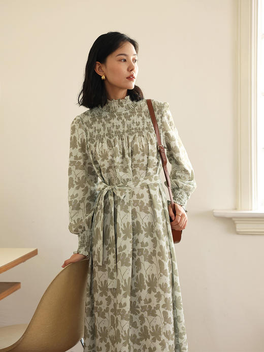 HeyDress法式剪影印花连衣裙女秋季半高领宽松收腰设计感气质裙子 商品图0