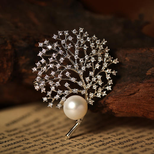 Manreya玛芮雅“深海之星”铜镀金淡水珍珠胸针轻奢大气高级感法 商品图6