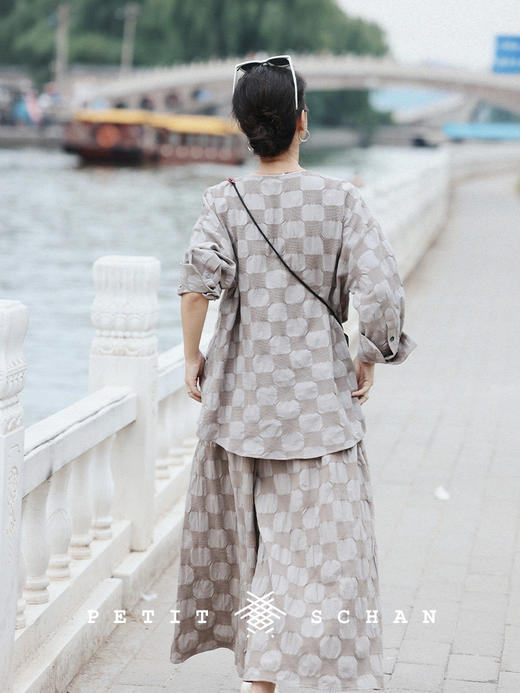PETIT SCHAN小闪 CLO#343  wilderness 荒野 纯棉棋盘格特殊提花面料圆领小衫/阔腿裙裤 商品图2