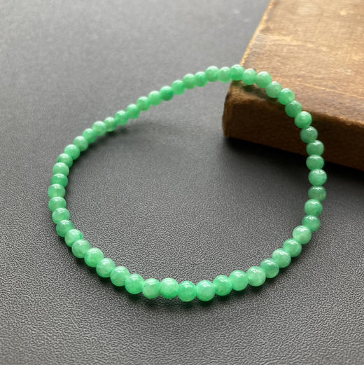 糯冰种阳绿翡翠珠串手钏 商品图0