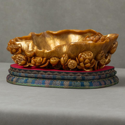 清 寿山石雕荷叶莲纹描金洗摆件 商品图4