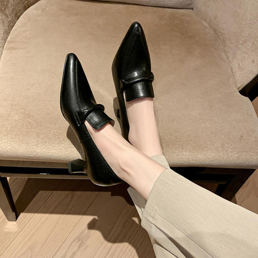 羊皮尖头法式复古高跟鞋，一脚蹬通勤气质显瘦粗跟单鞋DMJ-81083 商品图4