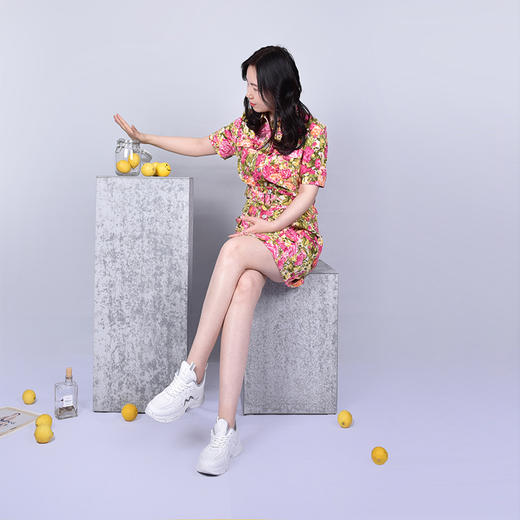 圣三利女装  摩登时尚多彩印花连衣裙SL121L12 商品图4